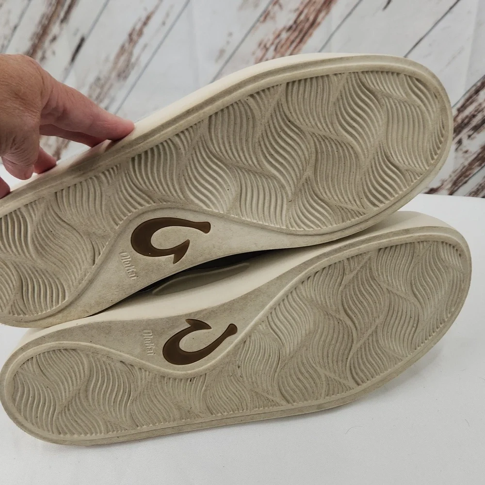 Olukai Tradewind Sneakers Slip‎ Ons in Cooler Gray